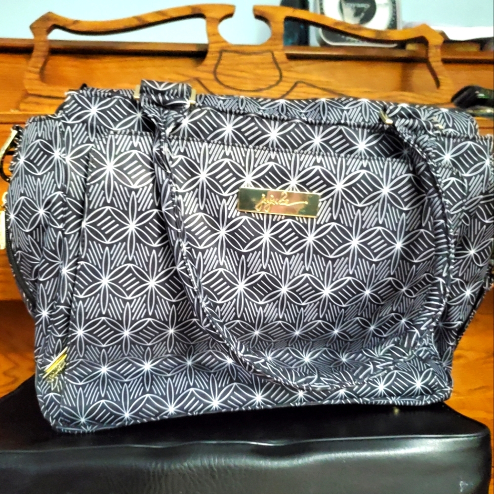 JuJuBe The Knight Stars Be Classy Purse / Diaper Bag - Queen Collection